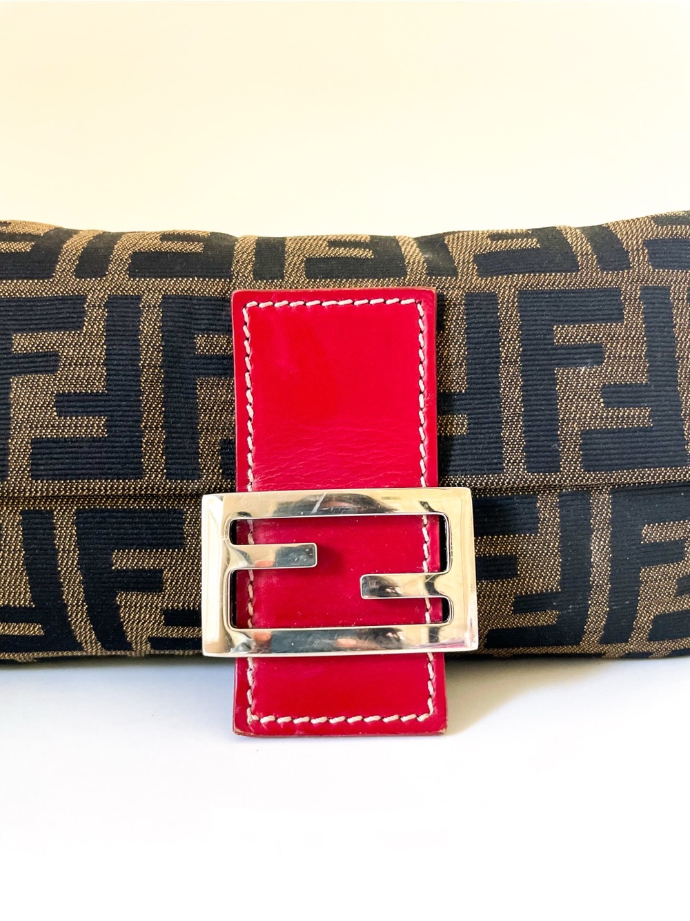 Fendi Zucca Baguette Brown Monogram Red Leather Shoulder Bag Authenticated - Picture 4 of 13
